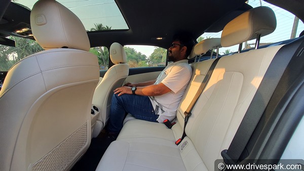 Mercedes A-Class Limousine Review In Hindi: मर्सिडीज बेंज ए-क्लास लिमोजिन रिव्यू: लुभावनी स्टाइल व डिजाईन!