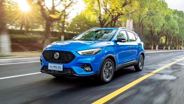 MG ZS Petrol Spotted Testing: एमजी जेडएस पेट्रोल टेस्टिंग के दौरान आई नजर, जल्द होगी लॉन्च
