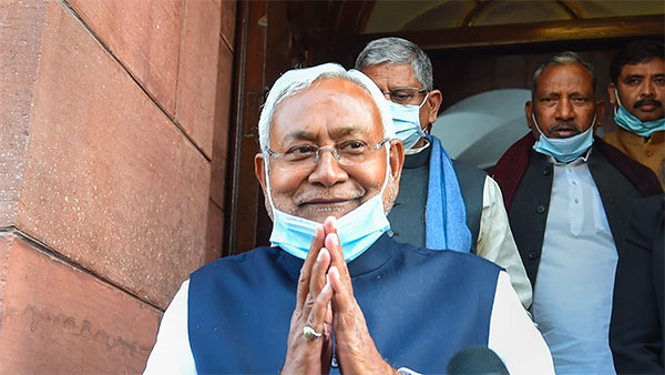 Bihar CM Have An Answer To Rising Fuel Cost: सीएम नीतीश कुमार ने लोगो से की इलेक्ट्रिक वाहन खरीदने की अपील