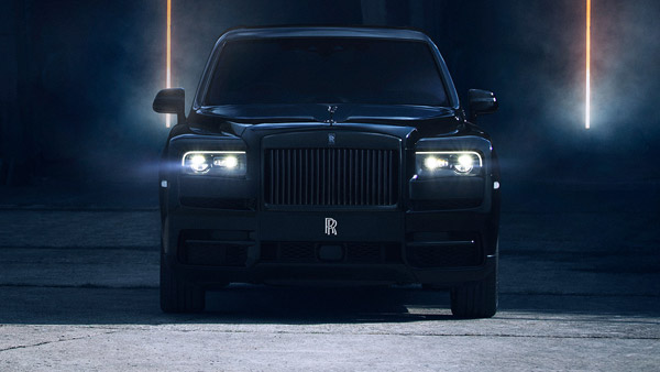 Ambani’s New Cullinan Black Badge: अंबानी परिवार ने खरीदी नई रोल्स रॉयस कलिनन ब्लैक बैज, देखें