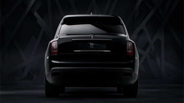 Ambani’s New Cullinan Black Badge: अंबानी परिवार ने खरीदी नई रोल्स रॉयस कलिनन ब्लैक बैज, देखें