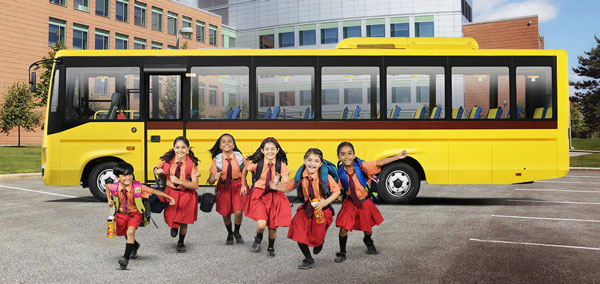 Why School Buses Are Yellow In Colour: स्कूल बसों को पीले रंग से ही क्यों किया जाता है पेंट, जानें वजह