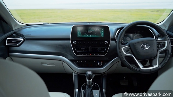 New Tata Safari Reaches Dealership: नई टाटा सफारी लॉन्च से पहले डीलरशिप पहुंचना हुई शुरू, जल्द शुरू होगी टेस्ट ड्राइव
