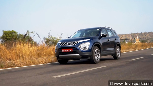 2021 टाटा सफारी रिव्यू: परफॉर्मेंस, हैंडलिंग, डिज़ाइन