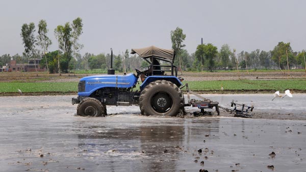 Nitin Gadkari To Launch CNG Tractor: नितिन गडकरी 12 फरवरी को करेंगे सीएनजी ट्रैक्टर को लाॅन्च