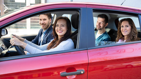 Driving Licence With Facemask: फेसमास्क के साथ महिला का बन गया ड्राइविंग लाइसेंस, इंटरनेट पर वायरल हुई तस्वीर