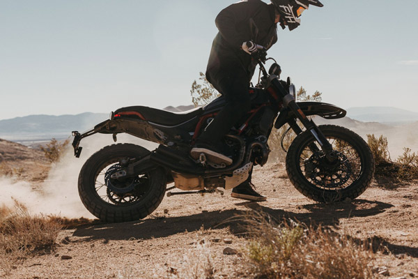 Ducati India Launches New Scrambler Bikes: डुकाटी स्क्रैंबलर नाइटशिफ्ट और डेजर्ट स्लेड हुई लाॅन्च, जानें कीमत