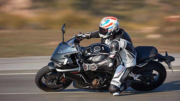 Honda CBR650R and CB650R Launched: होंडा सीबीआर650आर और सीबी650आर हुई लाॅन्च, जानें कीमत व फीचर्स