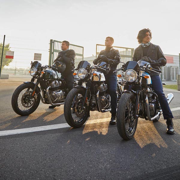 New Royal Enfield 650 Twins Launched: राॅयल एनफील्ड इंटरसेप्टर और कॉन्टिनेंटल जीटी 650 नए रंगो में हुई लाॅन्च