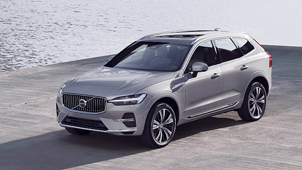 2021 Volvo XC60 Facelift Unveiled: नई वोल्वो एक्ससी60 फेसलिफ्ट का हुआ खुलासा, जानें क्या बदला