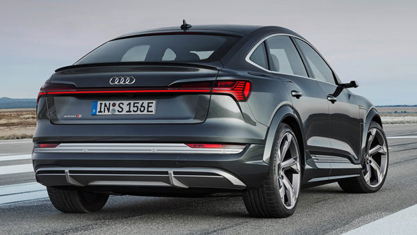 Audi e-tron & e-tron Sportback Launch Details: ऑडी ई-ट्रॉन व ई-ट्रॉन स्पोर्टबैक इस साल मध्य में होगी लॉन्च