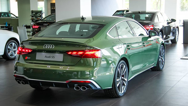 2021 Audi S5 Sportback Reaches Dealership: नई ऑडी एस5 स्पोर्टबैक पहुंची डीलरशिप, जल्द शुरू होगी डिलीवरी