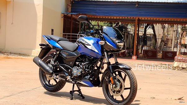 Bajaj Pulsar 180 Matte Blue Colour Spied: बजाज पल्सर 180 मैट ब्लू रंग में होगी उपलब्ध