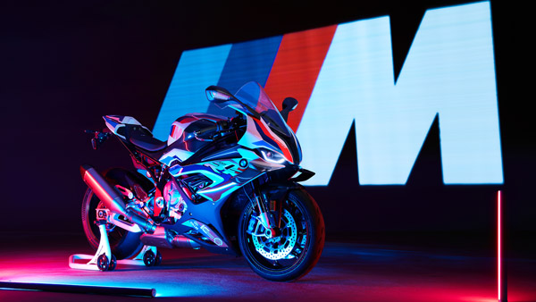 BMW M 1000 RR Teased: बीएमडब्ल्यू एम 1000 आरआर सुपर बाइक का टीजर हुआ जारी, जल्द होगी लाॅन्च