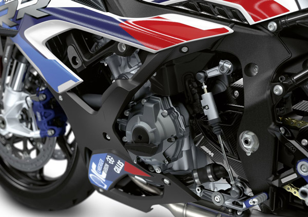 BMW M 1000 RR Launched: बीएमडब्ल्यू एम 1000 आरआर सुपर बाइक हुई लाॅन्च, जानें कीमत व फीचर्स
