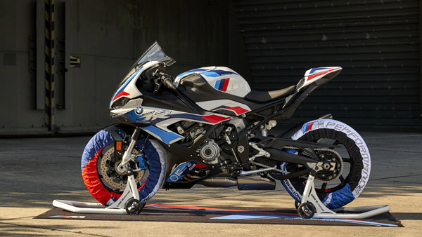 BMW M 1000 RR Launched: बीएमडब्ल्यू एम 1000 आरआर सुपर बाइक हुई लाॅन्च, जानें कीमत व फीचर्स