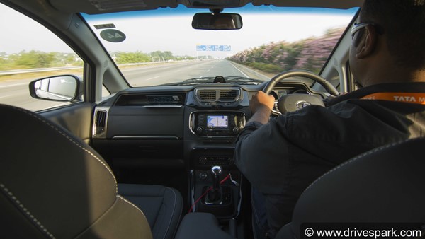 Hefty Traffic Fines In The World: इन देशों में लगता है एक साल की सैलरी जितना ट्रैफिक चालान, जानें