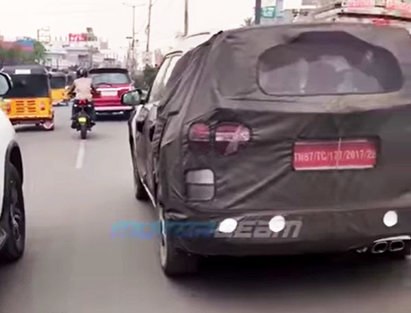 Hyundai Alcazar Spotted Testing: हुंडई की अल्काजार टेस्टिंग के दौरान आई नजर, मई में हो सकती है लॉन्च