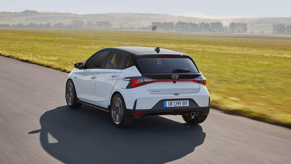 Hyundai i20 N-Line Spotted: हुंडई आई20 एन-लाइन टेस्टिंग करते आई नजर, एक्सटीरियर का खुलासा