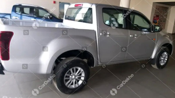 Isuzu D-Max V-Cross BS6 Reaches Dealership: इसुजु डी-मैक्स वी-क्रॉस बीएस6 डीलरशिप पहुंचना हुई शुरू, अप्रैल में होगी लॉन्च