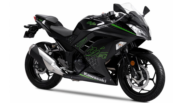 Kawasaki Ninja 300 BS6 Launched: कावासाकी निंजा 300 बीएस6 भारत में हुई लॉन्च, जानें क्या है कीमत