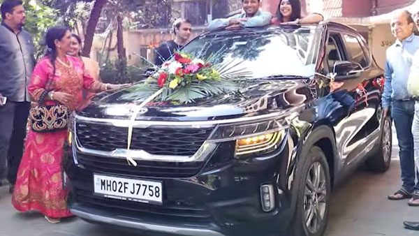 Son Surprises Father With Kia Seltos: बेटे ने पिता के जन्मदिन पर गिफ्ट की किया सेल्टोस कार, देखें वीडियो