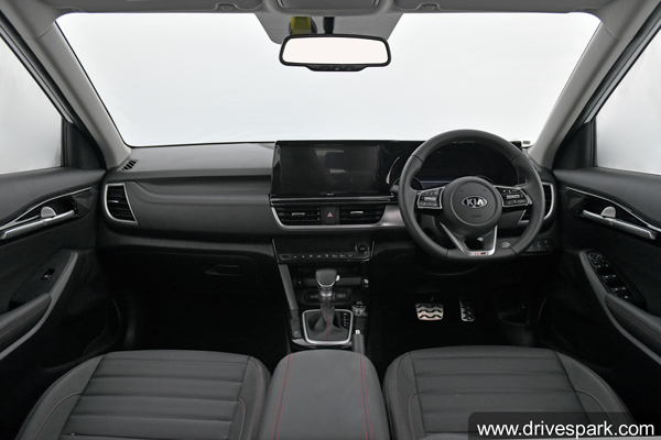 Kia Seltos Panoramic Sunroof: किया सेल्टोस में जल्द ही मिलेगा पैनारोमिक सनरूफ, जानें