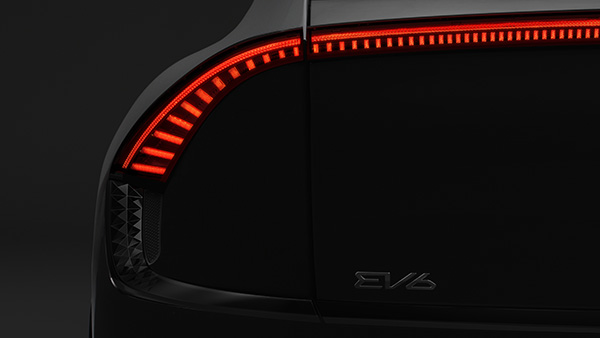 Kia EV6 Electric Crossover: किया ईवी6 इन 5 कारणों से है एक खास इलेक्ट्रिक कार, जानें