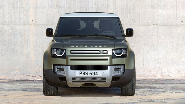 Land Rover Defender Diesel Launched: लैंड रोवर डिफेंडर डीजल इंजन में हुई लॉन्च, जानें क्या हैं कीमत