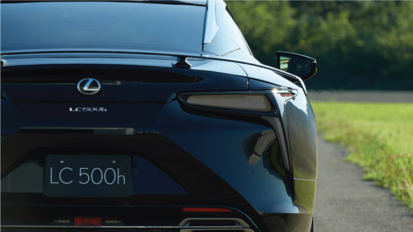 Lexus LC 500H Limited Edition Launched: लेक्सस एलसी 500एच लिमिटेड एडिशन भारत में लाॅन्च