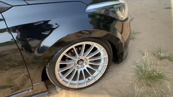 Hyundai i20 Elite Modification: हुंडई आई20 एलीट में लगाया एयर सस्पेंशन, लगाई नई कस्टम बॉडी किट