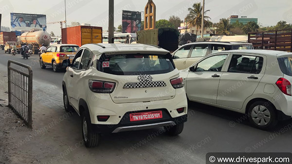 Mahindra eKUV100 Spotted Testing: महिंद्रा ईकेयूवी100 टेस्टिंग करते हुई आई नजर, सामने आई यह जानकारियां