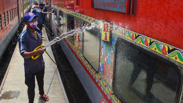 Delhi-Mumbai Rajdhani Push-Pull Locos: अब दिल्ली-मुंबई राजधानी ट्रेन से सफर करने पर बचेगा 90 मिनट, जानें कैसे