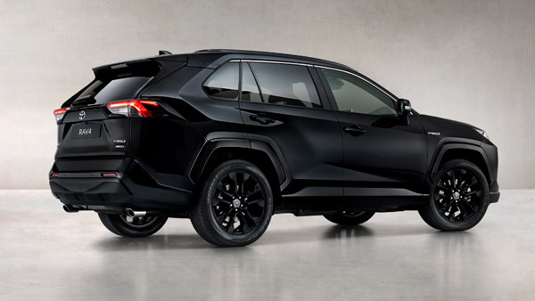 Toyota RAV4 Spied Testing: टोयोटा आरएवी4 टेस्टिंग के दौरान आई नजर, इस साल हो सकती है लॉन्च