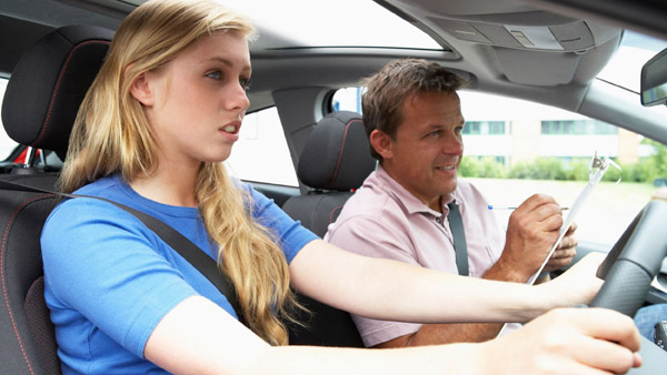 Driving Licence Test: अब ड्राइविंग लाइसेंस टेस्ट नहीं होगा आसान, नितिन गडकरी ने दी जानकारी