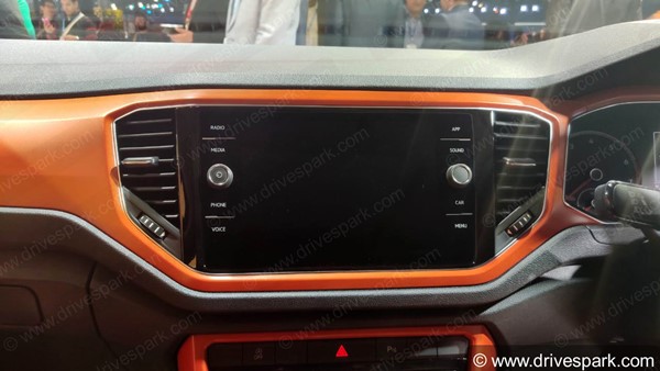 Volkswagen T-Roc Bookings Open: फॉक्सवैगन टी-रॉक की बुकिंग फिर से हुई शुरू, मई से शुरू होगी डिलीवरी
