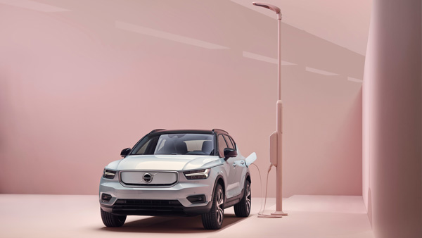 Volvo XC40 Recharge Unveiled In India: वोल्वो एक्ससी40 रिचार्ज भारत में हुई पेश, जल्द होगी लाॅन्च