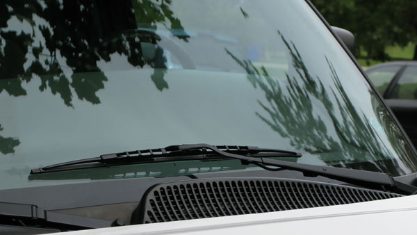 Tips To Take Care Of Car Windscreen: इन 5 तरीकों से आप सुरक्षित रख सकते हैं कार की विंडस्क्रीन, जानें