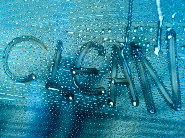 Nissan Free Foam Wash Service: निसान व डैटसन की कारों को आज मिल रहा फ्री फोम वाश सर्विस, जानें