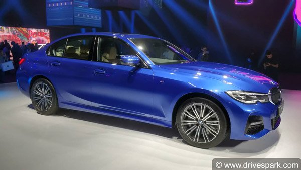 BMW M340i xDrive Bookings: बीएमडब्ल्यू एम340आई एक्सड्राइव की बुकिंग आज से होगी शुरू, इतने में कर सकते हैं बुक