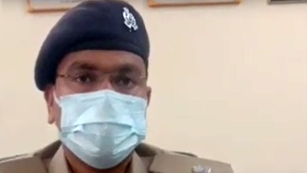 चलती कार के बोनट पर चढ़कर ली सेल्फी, पुलिस ने काटा 7,500 रुपये का चालान
