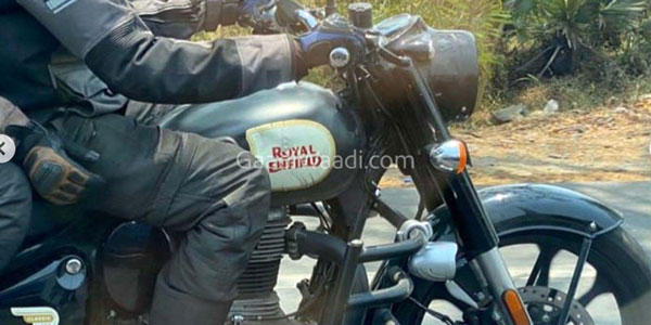 2021 RE Classic 350 Spotted: अलॉय व्हील्स के साथ आने वाली है नई रॉयल एनफील्ड क्लासिक 350, देखें
