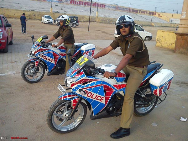 जानें देश की पुलिस द्वारा कौन सी कारें की जातीं हैं इस्तेमाल