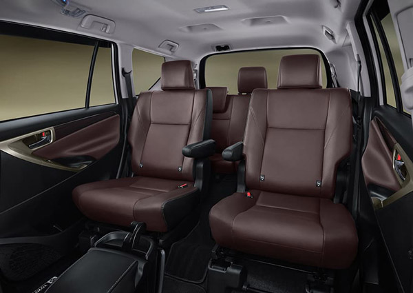 Toyota Innova Crysta Limited Edition: टोयोटा इनोवा लिमिटेड एडिशन माॅडल इस देश में हुआ लाॅन्च, जानें क्या है खास