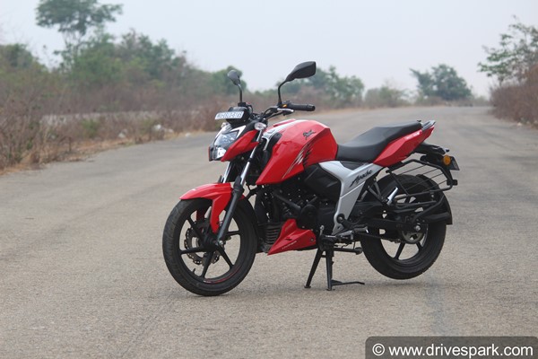 2021 TVS Apache RTR 160 Review: लेटेस्ट डिजाइन के साथ है परफेक्ट एंट्री लेवल कम्यूटर बाइक