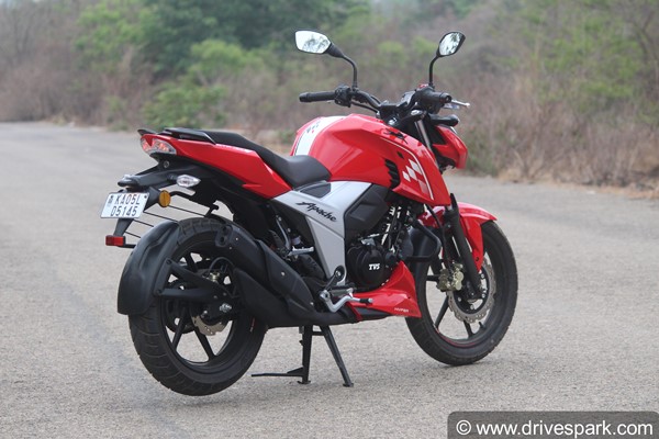 2021 TVS Apache RTR 160 Review: लेटेस्ट डिजाइन के साथ है परफेक्ट एंट्री लेवल कम्यूटर बाइक