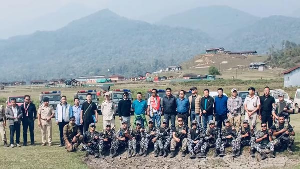 अरुणाचल प्रदेश के सीएम पेमा खांडू ने चलाई महिंद्रा थार एसयूवी, 157 किमी तय कर पहुंचे सुदूर गांव