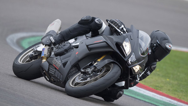 Aprilia Tuono 1100 Launch Timeline: अप्रीलिया ट्यूनो 1100 भारत लॉन्च व डिलीवरी के टाइमलाइन का हुआ खुलासा