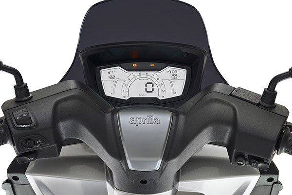 Aprilia SXR 50 Unveiled: अप्रीलिया ने पेश की एसएक्सआर 50 मैक्सी स्कूटर, जानें कैसा है डिजाइन, फीचर्स, इंजन