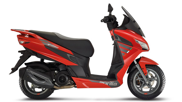 Aprilia SXR 50 Unveiled: अप्रीलिया ने पेश की एसएक्सआर 50 मैक्सी स्कूटर, जानें कैसा है डिजाइन, फीचर्स, इंजन
